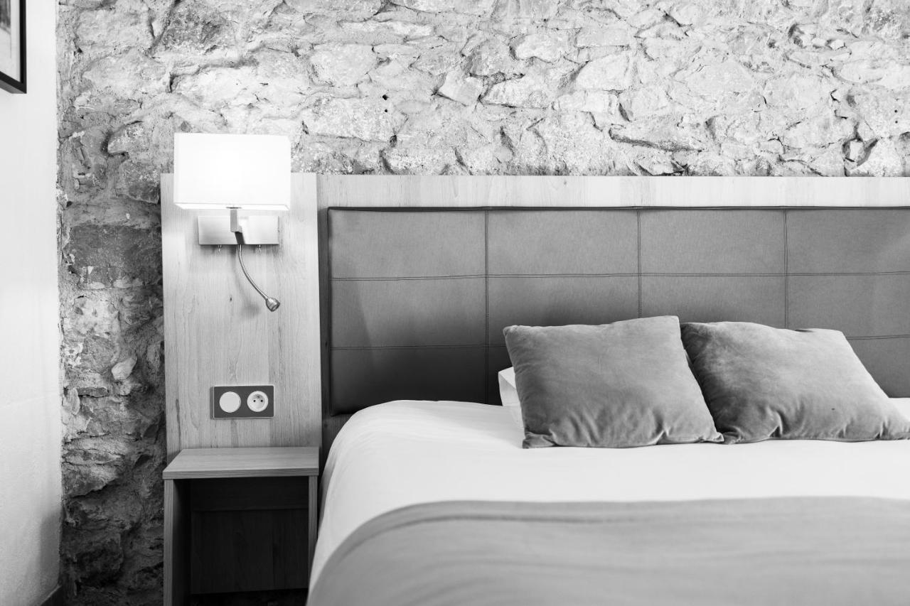 Logis Hotel & Spa Dejeunez Sous L'Arbre Rousset  Exteriör bild