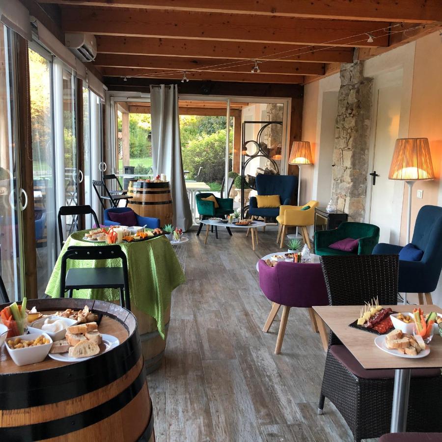 Logis Hotel & Spa Dejeunez Sous L'Arbre Rousset  Exteriör bild